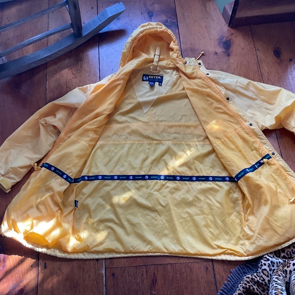 Ebtek Eddie Bauer Rain Coat Yellow Vented Men's Roll Up Hood LIghtweight -Large - Picture 11 of 11